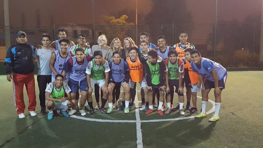 RoaminSpartans's tweet photo. Thank you, @ClubDeportDan , for letting us visit this week! @V4PERU @danielmklopp #PV4PERU #ReachFurther #Voices4Peru #BeTheChange https://t.co/0kFn8sjnCV