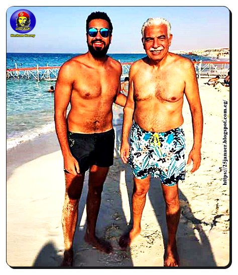 أحمد نظيف على البحر بالمايوه