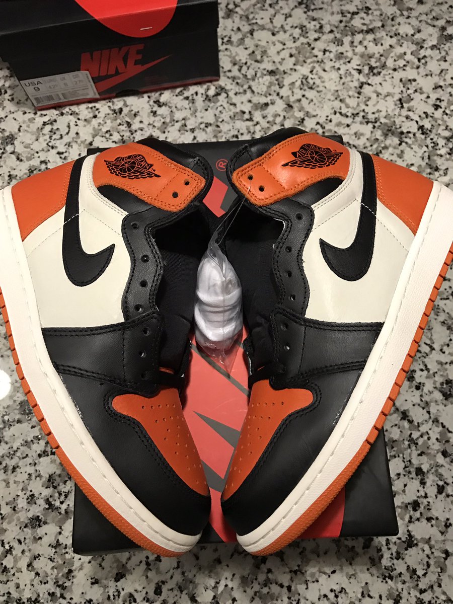FlyKnitPapi86's tweet photo. @_soleseeker_ @ATrainKickz @CopThese @Deadlaced @Mdnate @RetailTuesday  https://t.co/yb7Tg9SdPZ