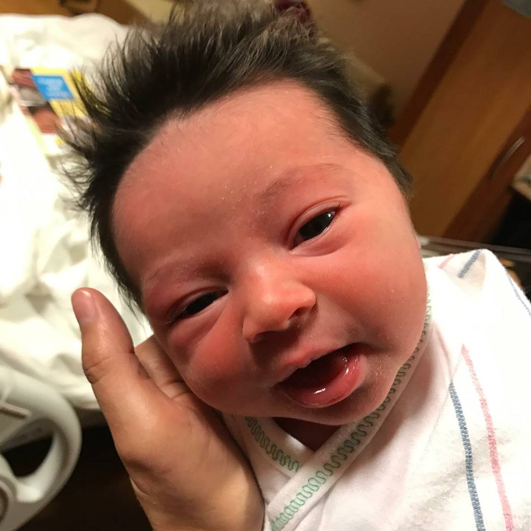 Olympiaresource's tweet image. Meet the newest addition to Olympia resources!! Our baby girl Aubree was born June 29th!!! #shehasmyheart #wrapped