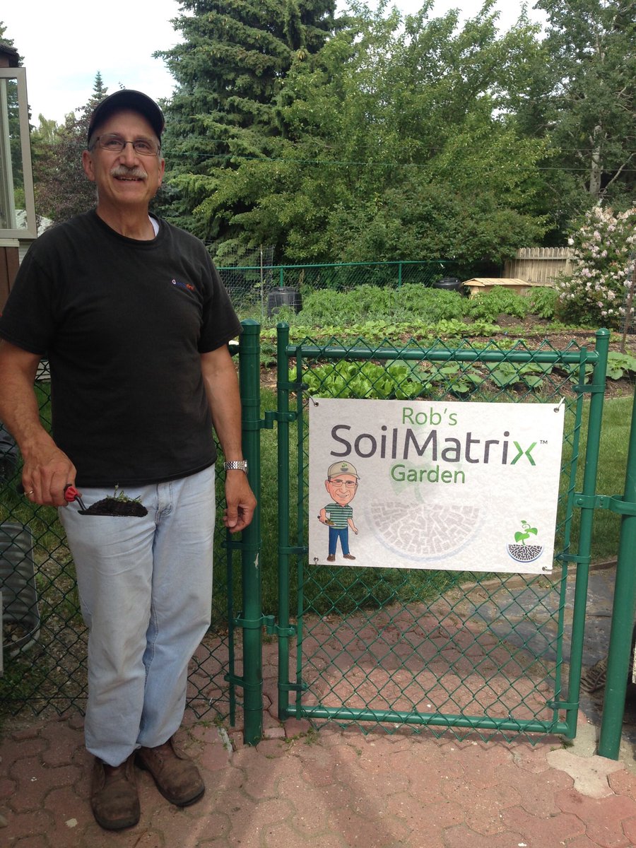 soilmatrix's tweet photo. Latest #SoilMatrix #newsletter soilmatrix-library/ - best #books and #videos on #SoilHealth. By Dr. David Montgomery. Highly recommend. https://t.co/B1jWGSLwMq