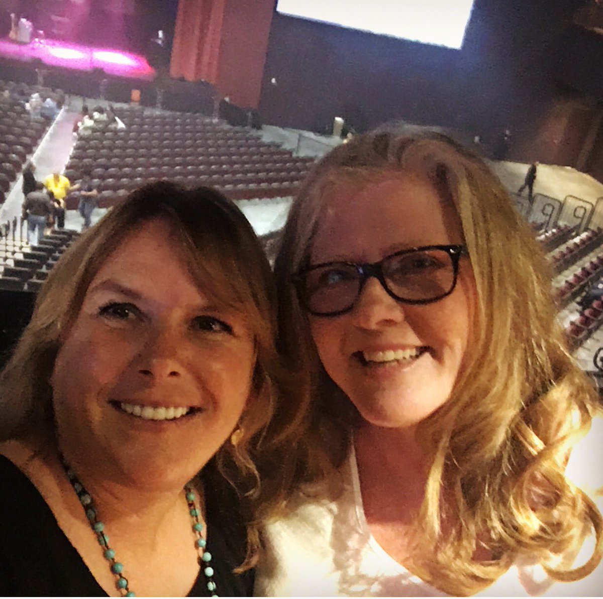 huddlej_ruth's tweet photo. #choctawGrandTheater. We are waiting for Trace Adkins And Leann Rimes !! Yay!!! https://t.co/B5LIHfWRBR