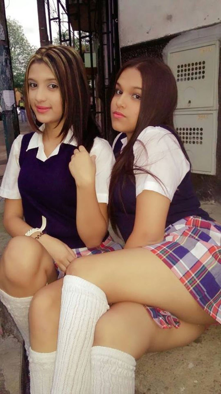 renso arteaga on X: 2 Colegialas desnudas teniendo sexo  t.co92OdwGpg3h t.cozAexRUGaBD  X