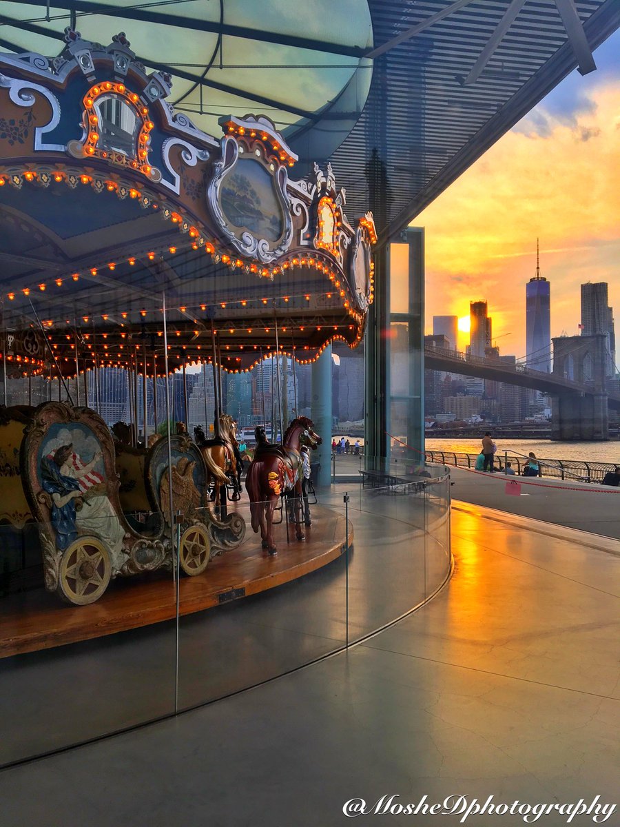 MosheDphotos's tweet photo. What's more amazing than Horseback riding at Sunset in New York City ? Well a real horse lol 🐎🌇🗽😍🇺🇸❤️

https://t.co/2pHMrXnTCV https://t.co/MFMI2q4uJU