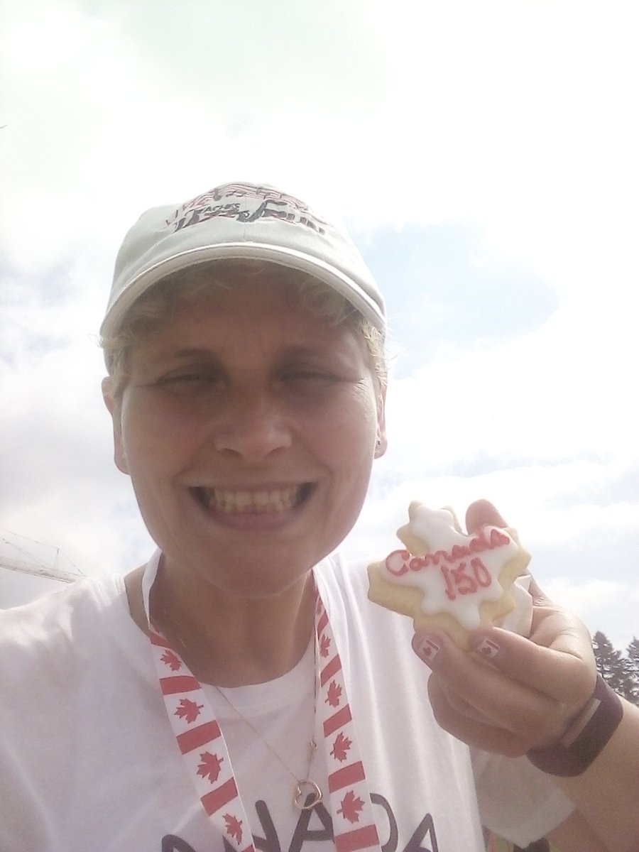 em_987's tweet photo. Happy Canada Day!!! :) #Canada150 #Canada150th #CanadaDay2017 #proudtobecanadian https://t.co/2pWJtfMM5D