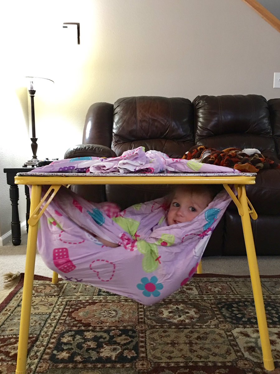 Kid hack! Toddler table + twin sheet = fun in front of the TV! #toddlerlife #kidhack #kids #momlife
