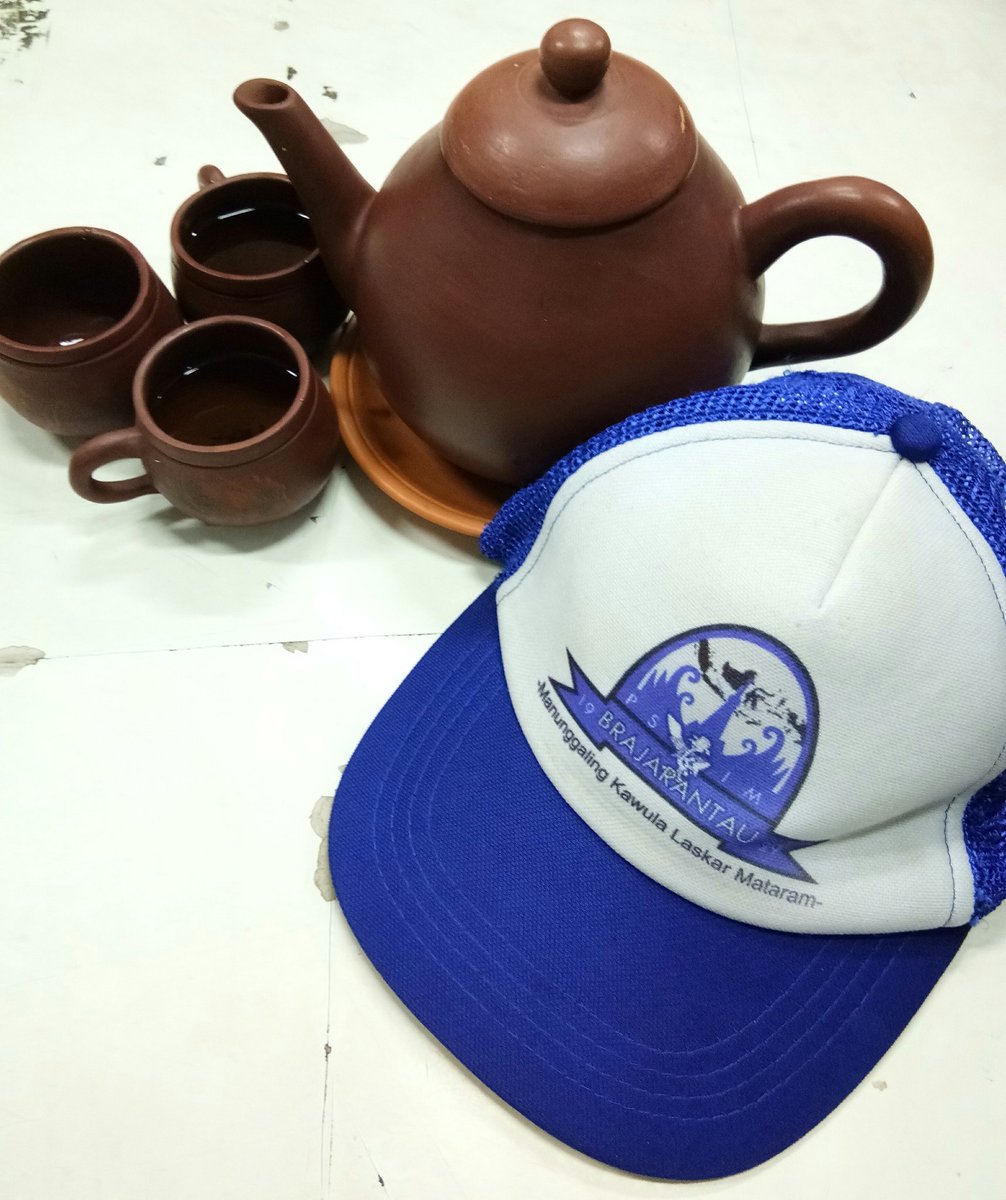 Bm022YogaPSIM's tweet image. Temen2 @bm_rantau nanti kalo main ke Bandung taksuguhin ini,he
#tehpoci #nasgitel #leyehleyeh