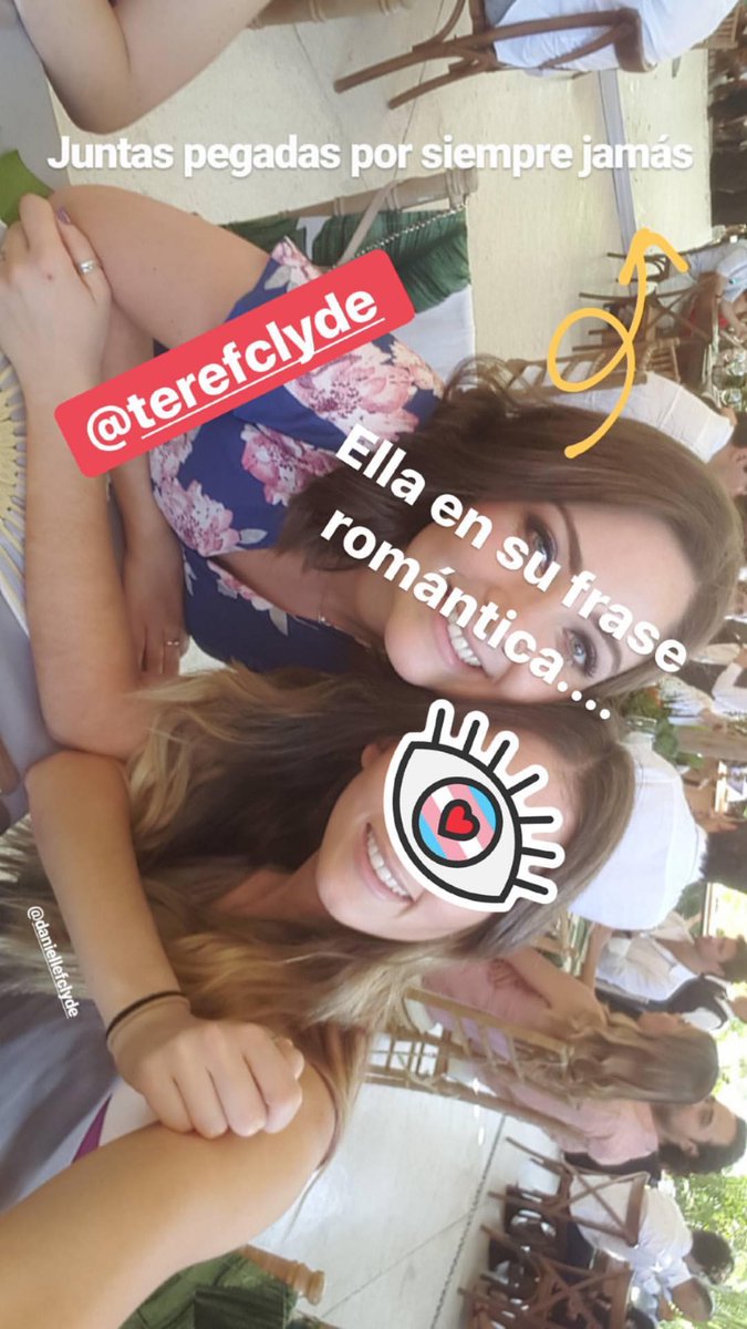 BonnieClyders's tweet photo. Juntas pegadas por siempre jamas 👭❤️ @daniellefclyde @terefclyde https://t.co/JOvziTFB6Z