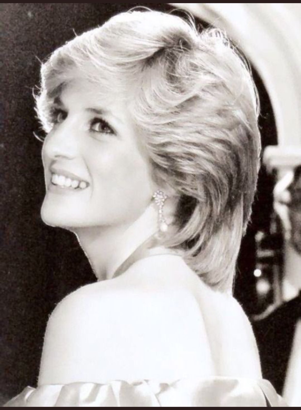 -       1.7.1961
Happy 56th 
Birthday princess 
Diana always in our hearts . 