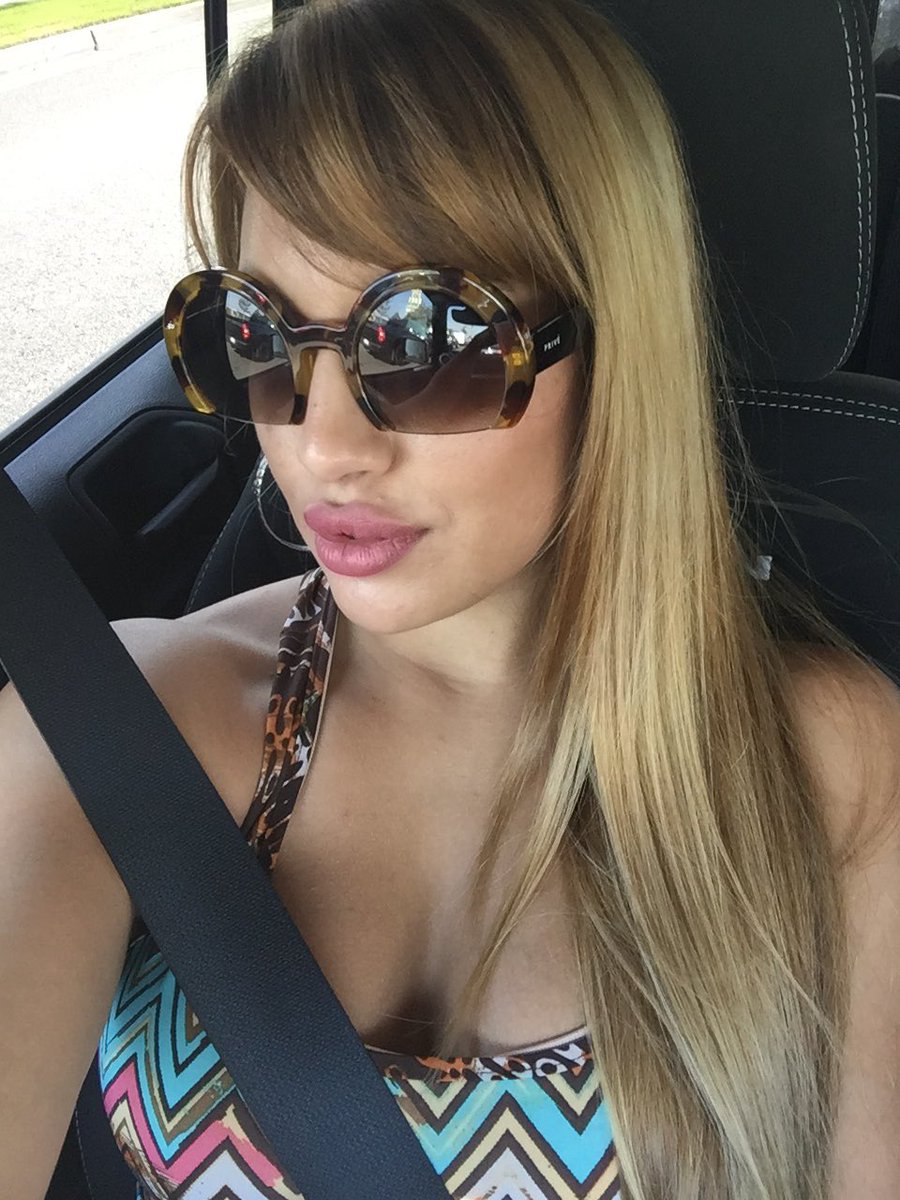 Mercedes Carrera On Twitter New Hair Color Blondehairdontcare