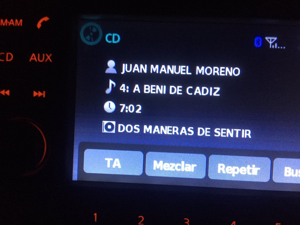 Juan Bazaga (@juanbazaga) on Twitter photo Placeres de la vida? De vuelta a Cáceres, con mi mujer, carretera vacía y la luna como un gajo acompañándonos. Y de fondo <a href="/jmmoreno_juanma/">juan manuel moreno</a> Placeres de la vida? De vuelta a Cáceres, con mi mujer, carretera vacía y la luna como un gajo acompañándonos. Y de fondo <a href="/jmmoreno_juanma/">juan manuel moreno</a>