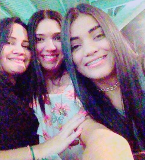 wendyca15's tweet photo. Af's👑😍 https://t.co/NGyq7vTjrz