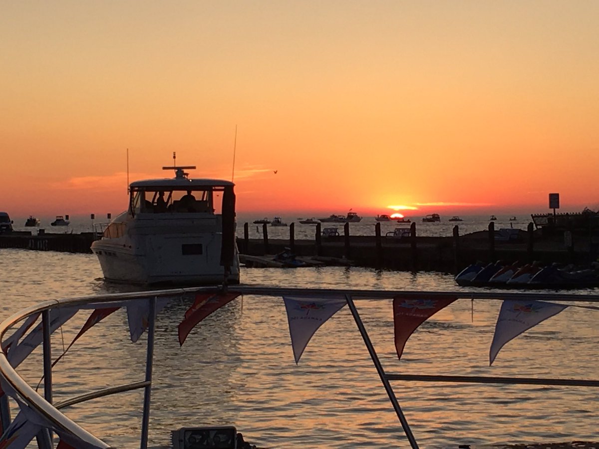 #sunset #Canada150 <a href="/Grand_Bend/">IT STARTS AT THE BEACH</a>   Lots of boats on the lake waiting for the #fireworks Great day being Warden of <a href="/CountyofLambton/">County of Lambton</a>