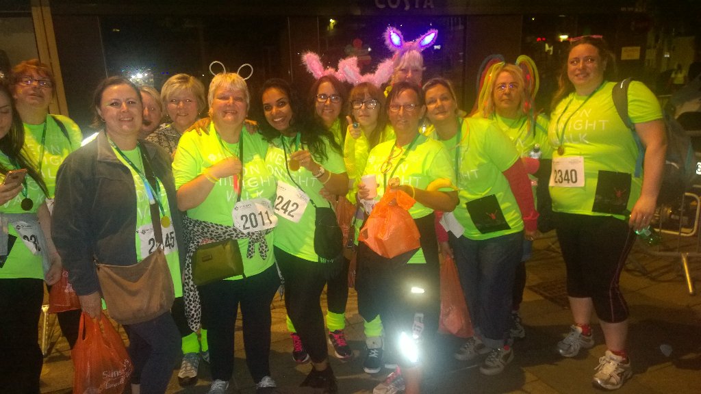 archanadevadas's tweet photo. We did it #neonmidnightwalk #neonishere @StLukesPlymouth @PHNT_NHS https://t.co/3g9z0coaF0
