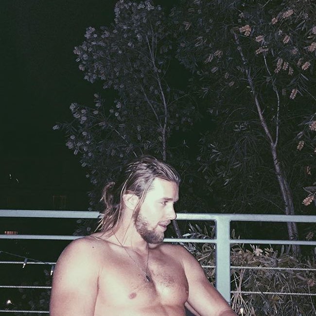 #NewProfilePic The circle thing ruined it xx