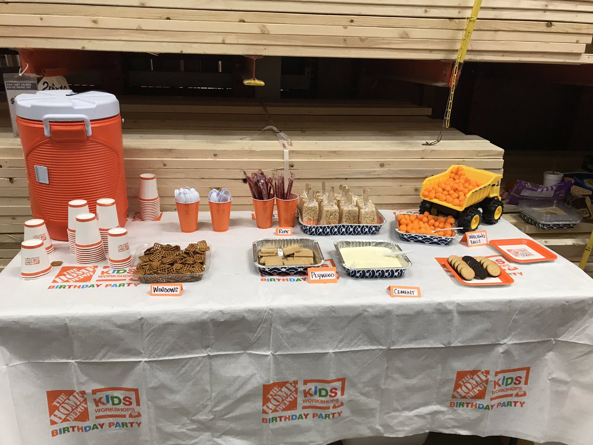 megcase31's tweet photo. Happy 2️⃣0️⃣th birthday Kids Workshop! 🎂🎉 https://t.co/Q4G1nXIrGj