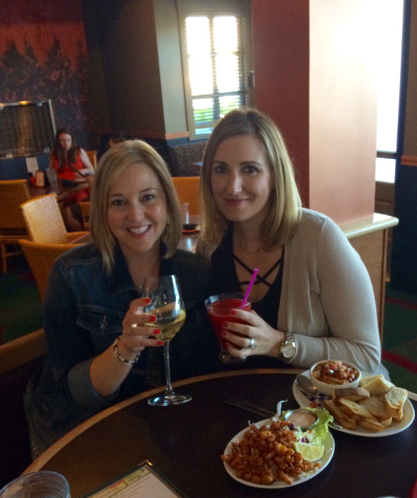 Jennife23599995's tweet photo. Double Jenn date! https://t.co/xlS6WsZv5e