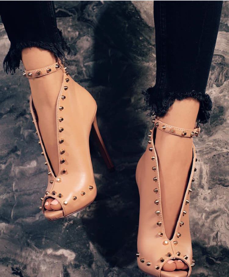 marisolhdez89's tweet photo. CHICAS! Nuevos modelos! 😍👠 #HHMX
https://t.co/u6kIKUtgV1 https://t.co/pAcT1GaUxW