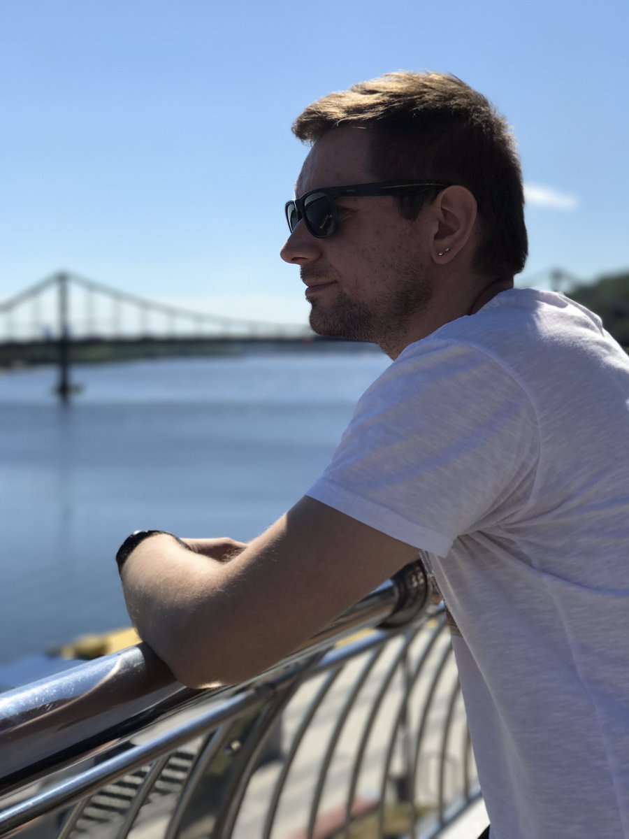 dimasawiew's tweet image. 🗿Сфоткай. Типа я задумался. #truhanovmost #riverdnipro #selfie #sunday #summer #ilovekiev #ukraine #iphone7plus #instagood #instagram