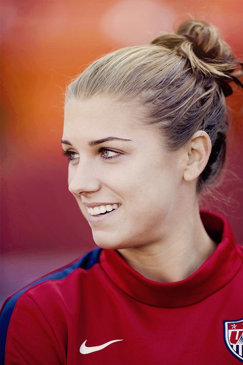 Happy Birthday Alex Morgan!!!      