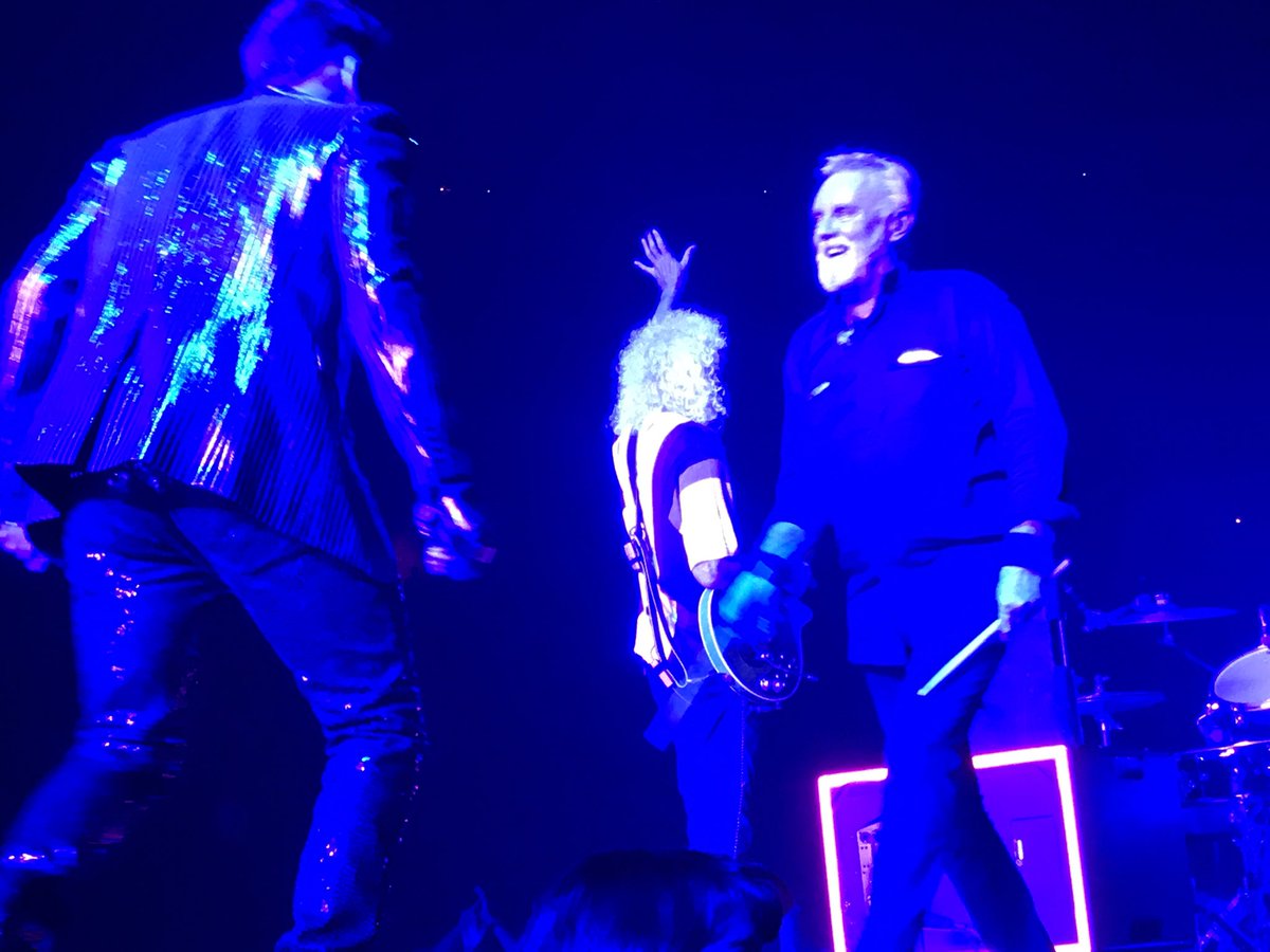 #Queen <a href="/adamlambert/">ADAM LAMBERT</a>