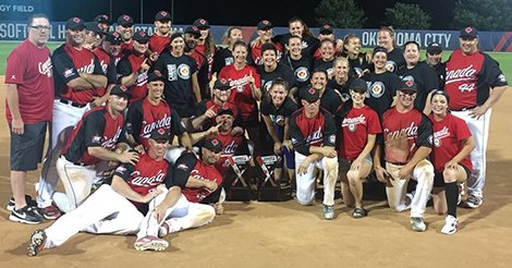 SoftballCanada's tweet photo. #TeamCanada wins #BorderBattleIX by a 31-28 score over @USASoftball! Recap: https://t.co/yQEY4eYQc7 https://t.co/wDNWWR3rS4