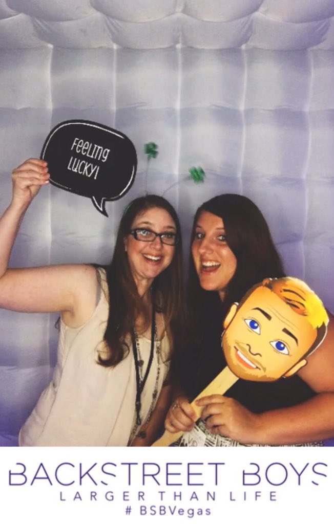 actuarygurl16's tweet photo. #TeenyBopperMe #CanWeGoBackToThe90s #BSBVegas #BackstreetBoysVIP #WonderfulVIP #LargerThanLifeTour https://t.co/PijCxFPXvf