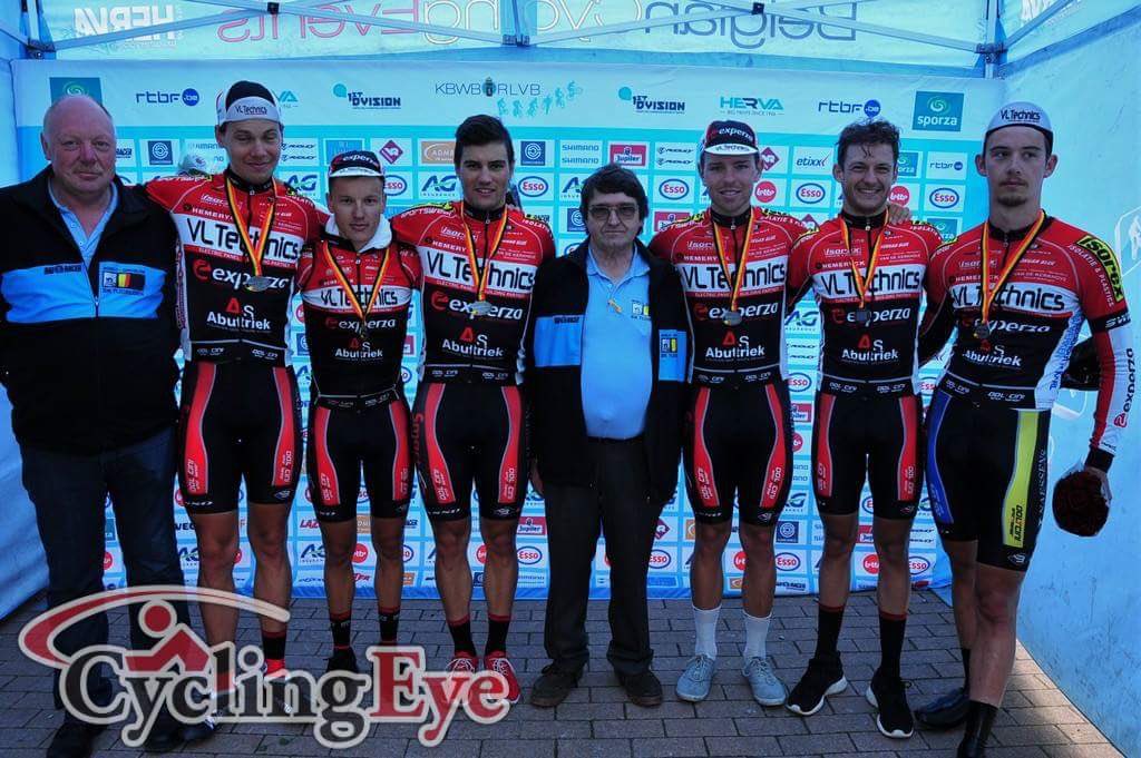 Vandaag #BKploegentijdrijden in Borlo, waar onze ploeg vorig jaar tweede werd. Veel succes jongens! #VLTEXAB