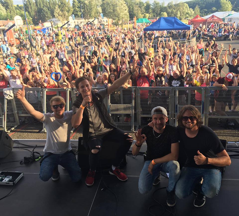 Like_it_ofc's tweet image. Díky za superskvěloparádní atmošu v Hlučíně :) Tak zase příště !!!!