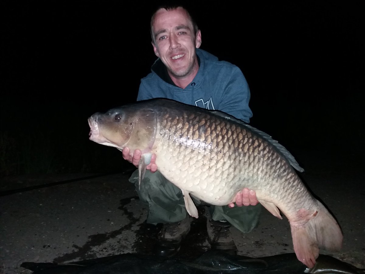 Last week I was waking up on the bank realising an ambition come true after 15yrs of fishing my 1st 20lb+carp <a href="/AliHamidi/">Ali Hamidi</a> <a href="/chemo_AvidCarp/">Ian Russell</a>