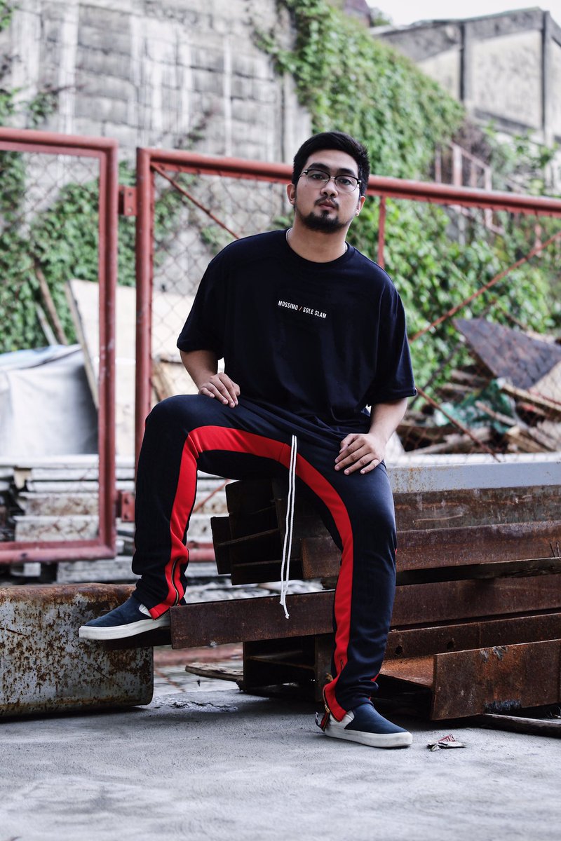 THOMrdsm's tweet photo. Bred fit ⚫️🔴
•
#abovtvs #TTWCommunity https://t.co/vqS86tah8Q