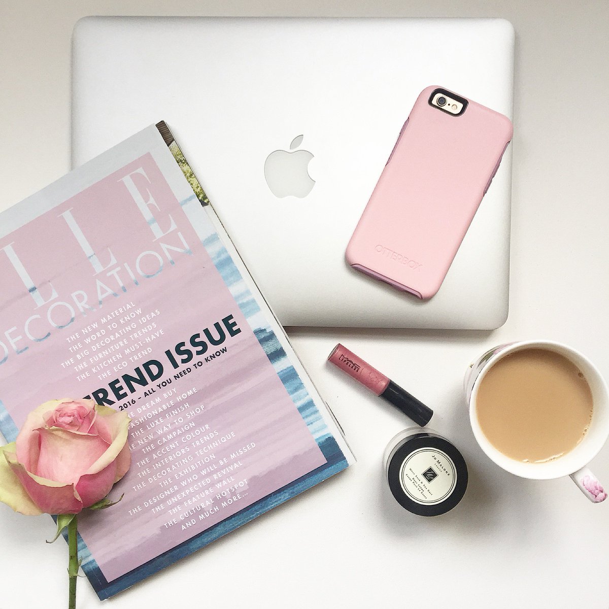 OtterBox_SE's tweet photo. Chill #Sundaze med @deluxehomediary och #SymmetrySeries för iPhone 6 😍 #OtterBoxOoO https://t.co/KyiDkIPCjy