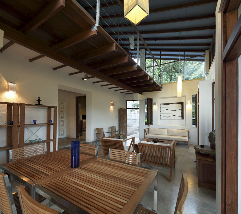 Veherakanda Road House Baddagana  / Chinthaka Wickramage bit.ly/2tyc7v6