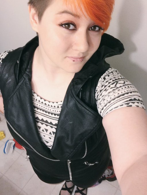 @laineybot  https://t.co/btf92HblYp<a class="tags" target="_blank" title="On Twitter" href="/?out=eyJ0eXAiOiJKV1QiLCJhbGciOiJIUzUxMiJ9.eyJpYXQiOjE3MjY2MTQwNzgsImlzcyI6InR3cG9ybnN0YXJzLmNvbSIsIm5iZiI6MTcyNjYxNDA3OCwiZXhwIjoxNzU4MTUwMDc4LCJyZWRpcmVjdF91cmwiOiJodHRwczovL3R3aXR0ZXIuY29tL2xhaW5leWJvdCJ9.J8_m9NRn9sUnE3WZmTiFj8jBPBbgzQoIbyy7kGIHLZ7DSHSIiAuA2DFLgt7w6Z4Ccy9kYBGaiireb_cL6SpTkw">@laineybot</a><a href="/tag/newprofilepic"class="tags"><span>#newprofilepic</span></a>