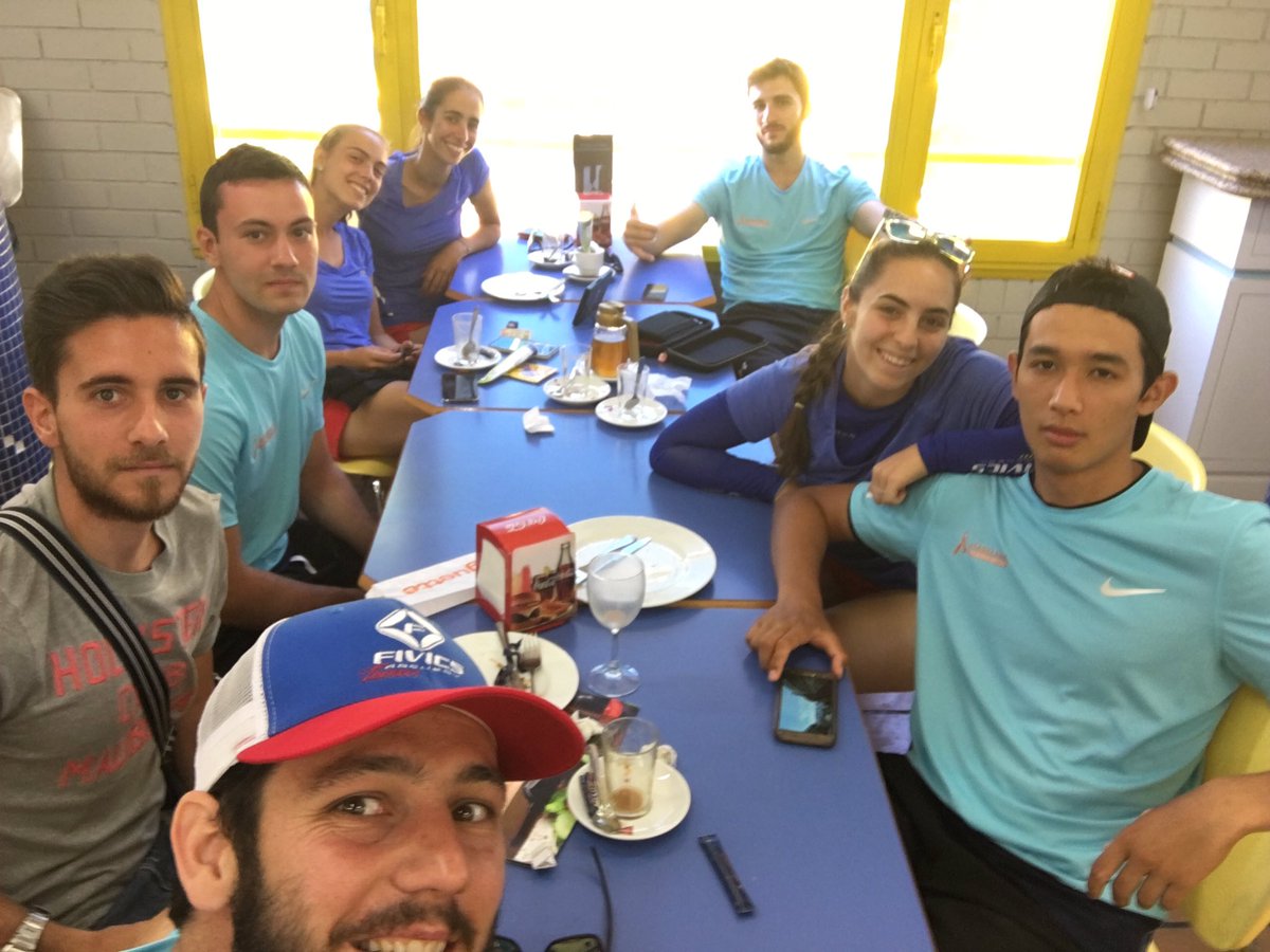 d_callejam's tweet photo. Cogiendo fuerzas antes de tirar la final del Campeonato de España de clubes 

#LRAF #rozasArchery #TiroConArco #Rfeta #LasRozas https://t.co/JHEoLKSfBx