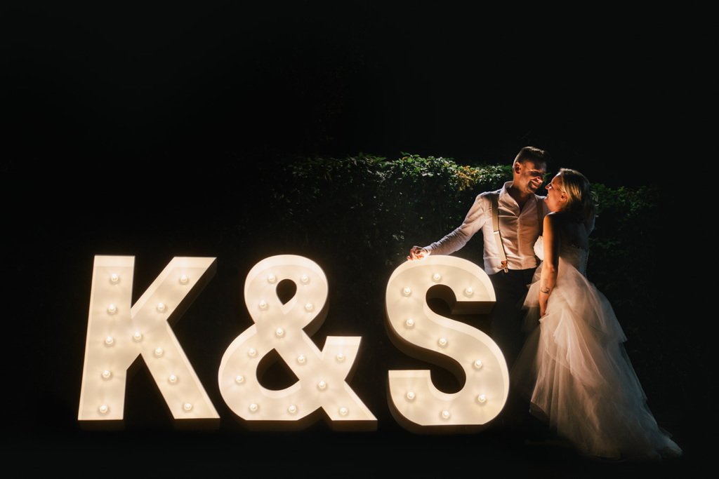vormkrijger's tweet photo. K&amp;S #smiles #wedding #weddingphotographer #fun #vormkrijger #fujifilm #xpro2 #letters #lightletters #love #newlyweds https://t.co/PKhtTA328O