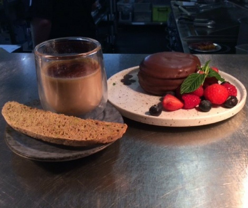 The_TuningFork's tweet photo. Everyone has a soft spot for sweets...
So tell us, what's your favourite dessert? 🍰 https://t.co/MQR5wWWP5N