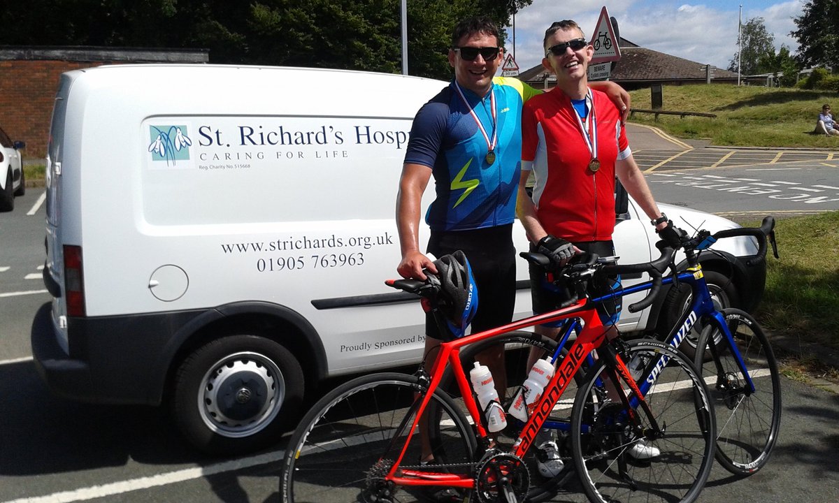 StRichardsHosp's tweet photo. first 45milers back #bikeathon https://t.co/l60OMbcQ8K