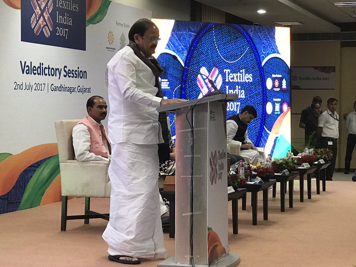 Minister <a href="/MVenkaiahNaidu/">M Venkaiah Naidu</a> begins his address at #TextilesIndia2017 Valedictory Speech