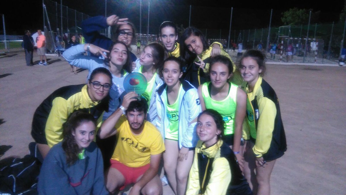 Campeonas CDT Fem Torneo  Villa Miajadas. 1 experiencia en arena💪💪
Sois muy grandes.. CAMPEONAS
Seguimos sumando momentos balonmaneros
❤❤