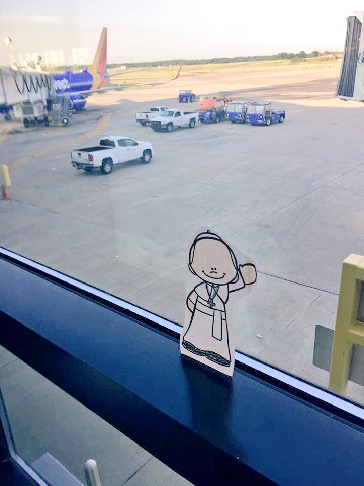 SPXSchool's tweet photo. Where is @TammiTprice taking #PaperPius? Safe travels! https://t.co/Rekdh6F361