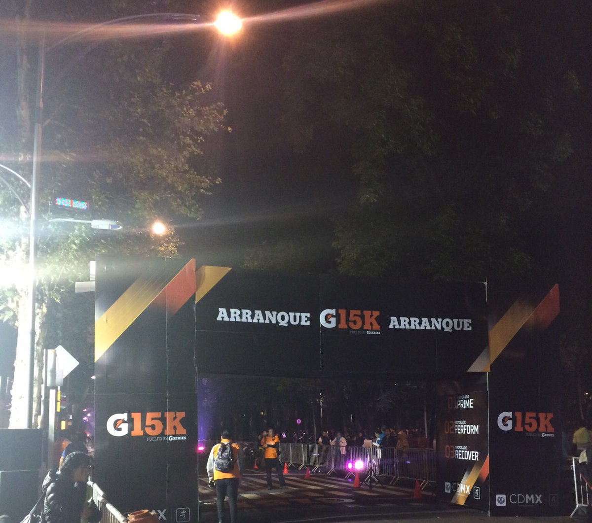 arturomeneses_'s tweet photo. Buenos días CDMX 🏃🏼💦💪🏼👊🏼 #SigueSudando #G15K #G15KSeries #R2Run @gatorademex https://t.co/8oI7JnzZxF