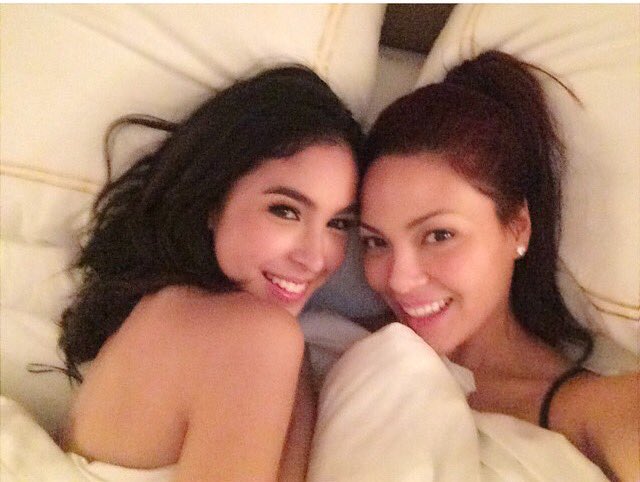 JuliaBarreettto's tweet photo. I miss seeing this two bond again @itskcconcepcion &amp; @BarrettoJulia 👸🏼 Queens #JustJulia &amp; #SimplyKc ❤️💜 #LoveYouToTheStarsAndBack https://t.co/fF4AHNEKND