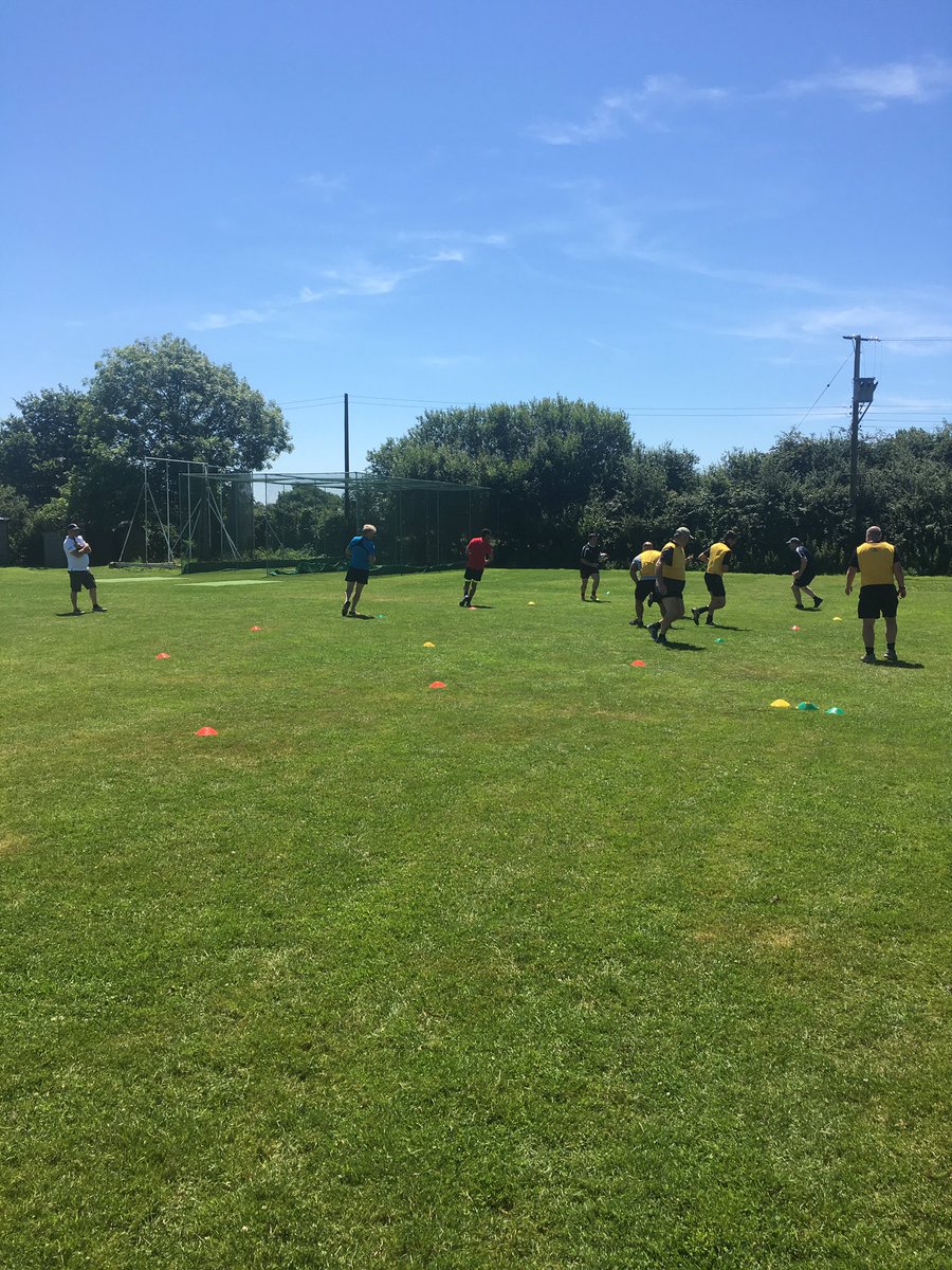 gdchans's tweet photo. Great ☀️ 4 day 2 L2 @RugbyCoursesSW #bridportrfc @Dorsetrfu with @DWRFU_RDOs #coachingjourney #mixingdeck #futurecoaches #Englandrugby https://t.co/J1B5aINR7t