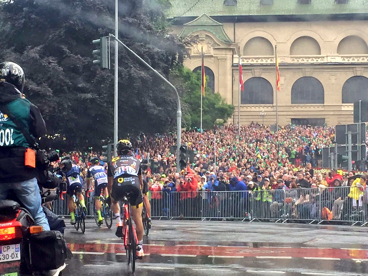 LeTour's tweet photo. 🇩🇪 😍😍😍😍😍😍 🇩🇪 #TDF2017 https://t.co/PldVVjAgQ8