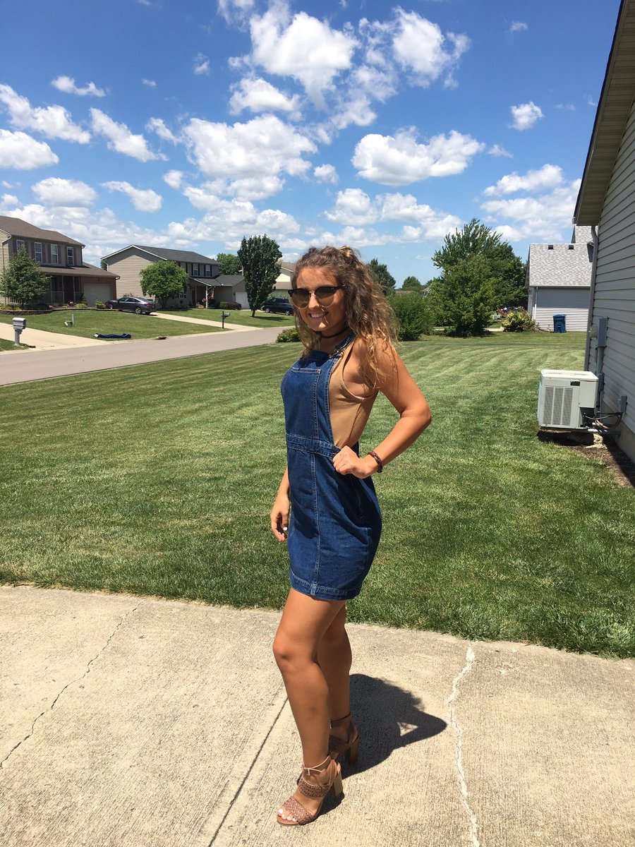 brinicoledavis's tweet image. "you look so happy i love it" - @k_oney15