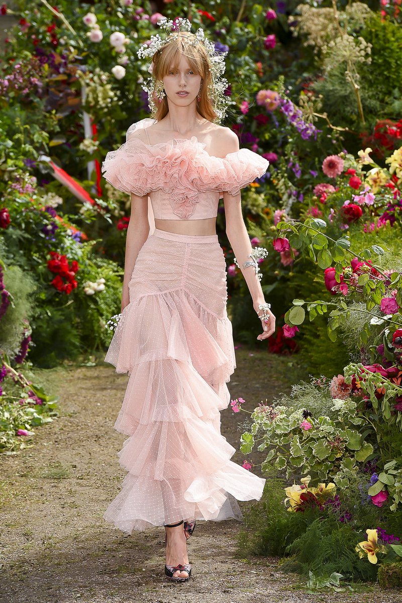 StyleTribeSA's tweet photo. We love the latest @OfficialRodarte collection via @BoF #StyleTribeSA #PFW ๐ https://t.co/zIsQvTNfcE
