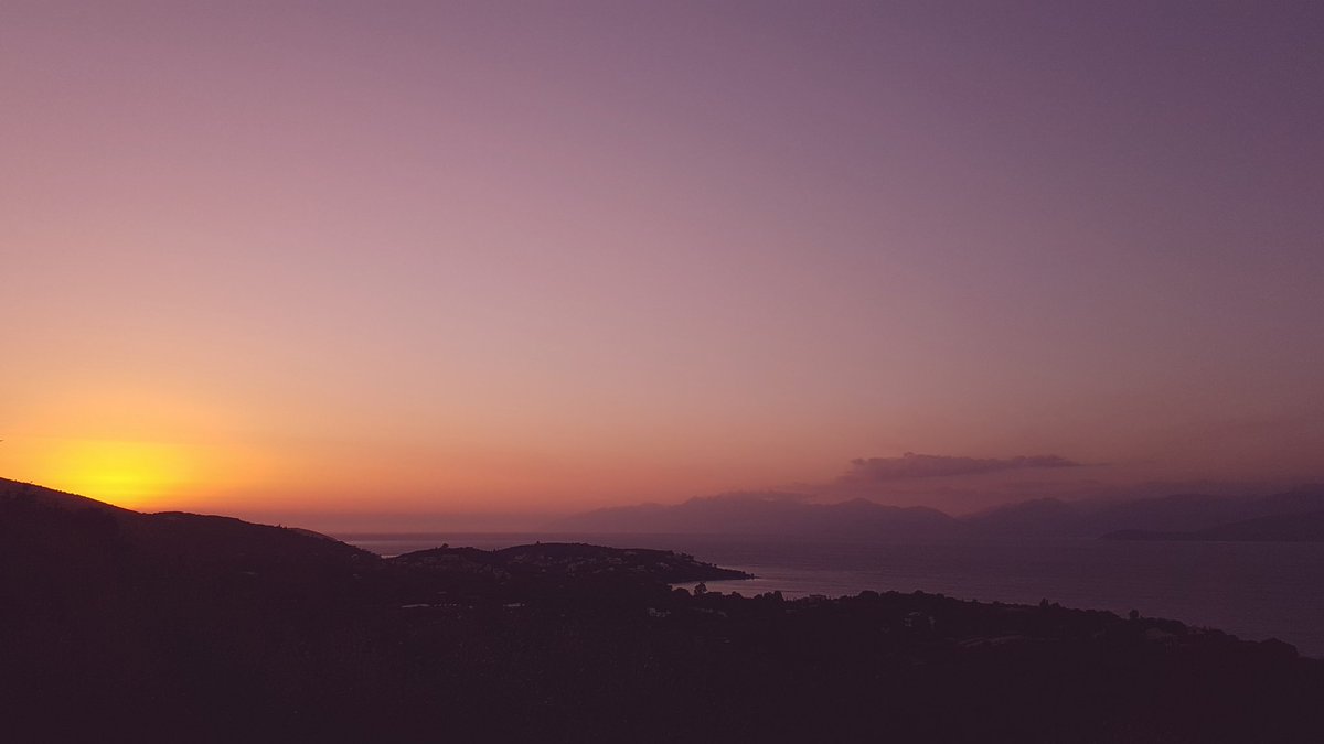 PetePhotograph's tweet photo. Another picture perfect sunset from Corfu... #sunset #photooftheday #SunsetShots #landscapephotography https://t.co/zUGJQR23tq