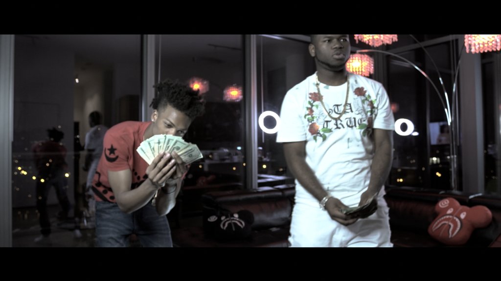 Wop_Otto's tweet photo. #BossTalkAssNiggas🤑💯 https://t.co/wHBZn0Nnca