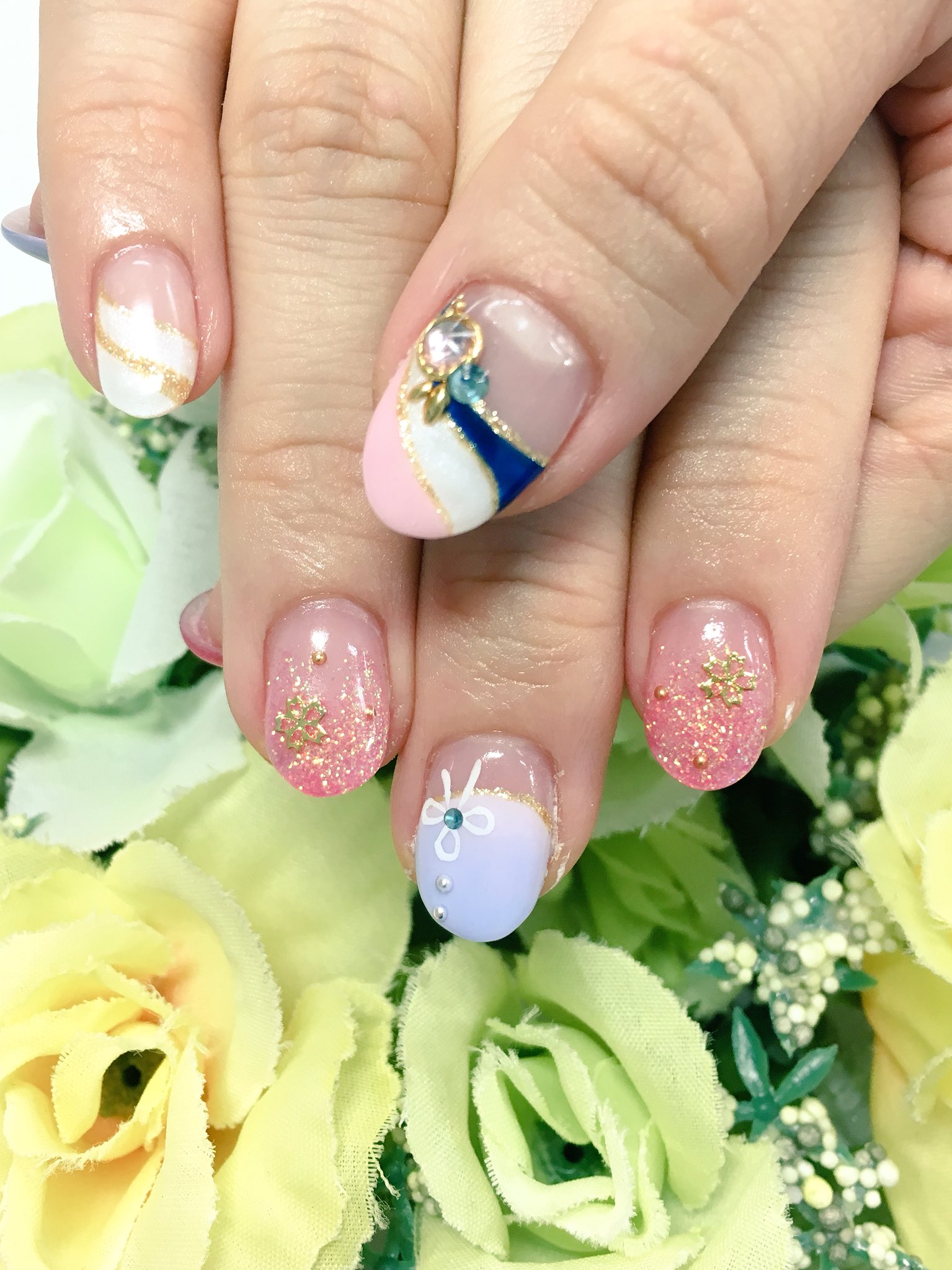 ナイスネイル池袋 キャラクターモチーフネイル 刀剣乱舞 秋田藤四郎 秋田くんの髪色と瞳のカラーをベースに可愛らしくデザインしました ご来店ありがとうございました T Co N37dq9c6cp Twitter